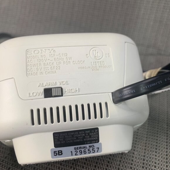 Sony Dream Machine ICF-C112 AM/FM Alarm Clock Radio With Snooze & Sleep Function - Picture 7 of 7